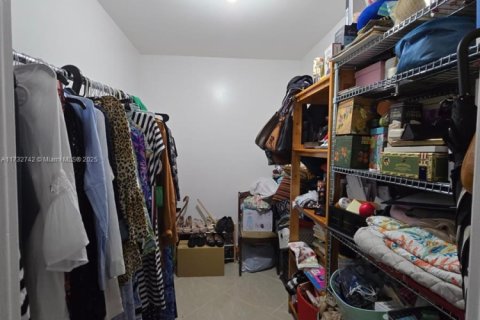 Condominio en venta en Miami, Florida, 2 dormitorios, 102.1 m2 № 1482022 - foto 12