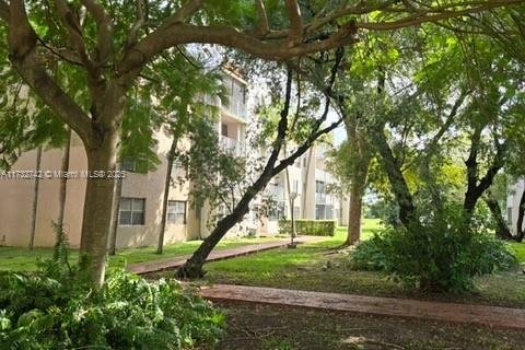 Condominio en venta en Miami, Florida, 2 dormitorios, 102.1 m2 № 1482022 - foto 16