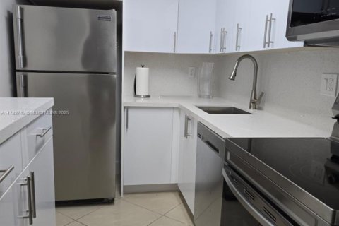 Condominio en venta en Miami, Florida, 2 dormitorios, 102.1 m2 № 1482022 - foto 4