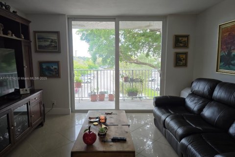 Condominio en venta en Miami, Florida, 2 dormitorios, 102.1 m2 № 1482022 - foto 8