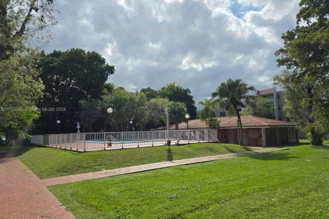 Condominio en venta en Miami, Florida, 2 dormitorios, 102.1 m2 № 1482022 - foto 19