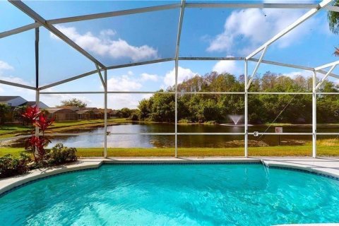Villa ou maison à louer à Kissimmee, Floride: 3 chambres, 155.8 m2 № 2117506 - photo 5