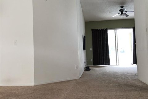Villa ou maison à louer à Kissimmee, Floride: 3 chambres, 155.8 m2 № 2117506 - photo 15