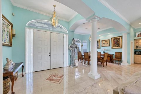 House in Bradenton, Florida 4 bedrooms, 327.57 sq.m. № 1837430 - photo 5