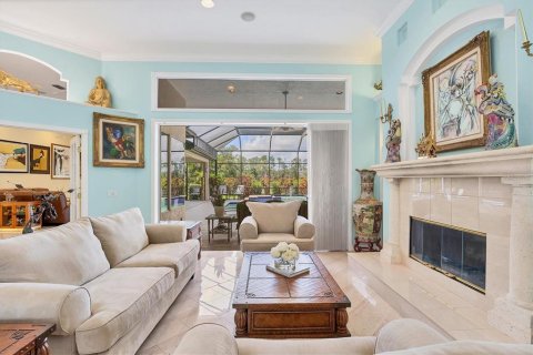 House in Bradenton, Florida 4 bedrooms, 327.57 sq.m. № 1837430 - photo 7