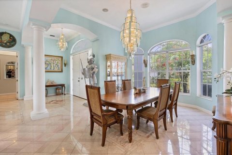 House in Bradenton, Florida 4 bedrooms, 327.57 sq.m. № 1837430 - photo 12