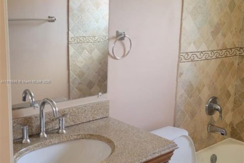 Снять в аренду виллу или дом в Майами, Флорида 4 спальни, 200.3м2, № 1973144 - фото 14