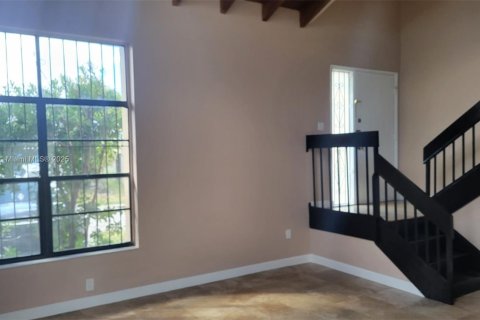 Снять в аренду виллу или дом в Майами, Флорида 4 спальни, 200.3м2, № 1973144 - фото 4