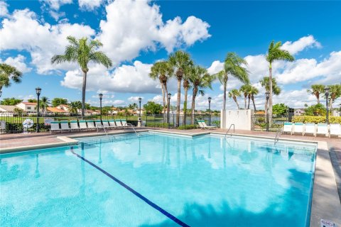 Снять в аренду кондоминиум в Хайалиа, Флорида 2 спальни, 83.61м2, № 1954625 - фото 18