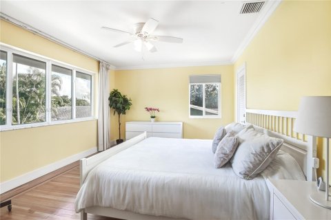 Villa ou maison à vendre à North Miami, Floride: 4 chambres, 237.09 m2 № 1974201 - photo 15