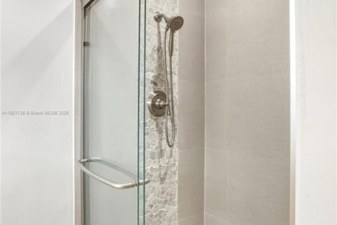 Villa ou maison à vendre à North Miami, Floride: 4 chambres, 237.09 m2 № 1974201 - photo 22