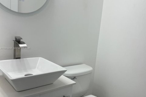 Купить виллу или дом в Майами, Флорида 4 спальни, 181.81м2, № 2027499 - фото 5