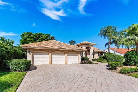 House in Boca Raton, Florida 3 bedrooms, 313.73 sq.m. № 2261493