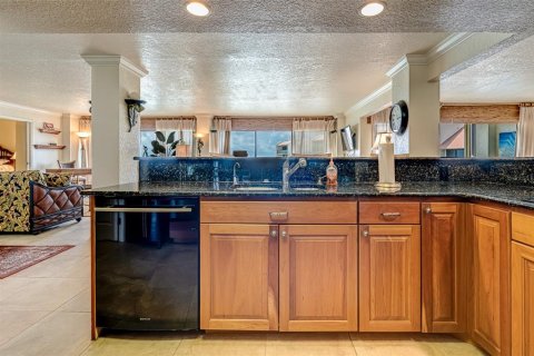 Condo in Clearwater, Florida, 3 bedrooms  № 970804 - photo 17