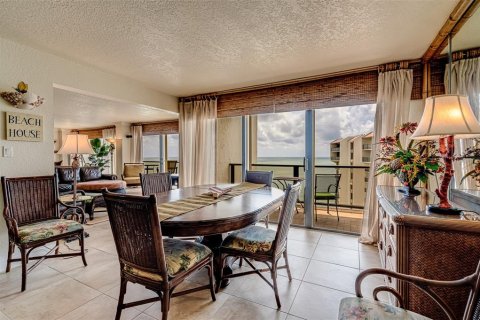 Condo in Clearwater, Florida, 3 bedrooms  № 970804 - photo 20