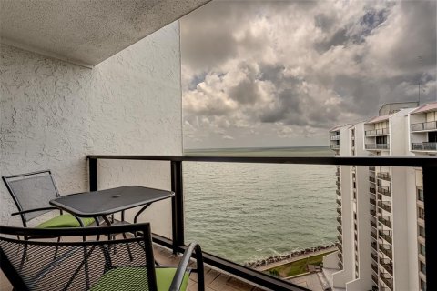 Condo in Clearwater, Florida, 3 bedrooms  № 970804 - photo 23