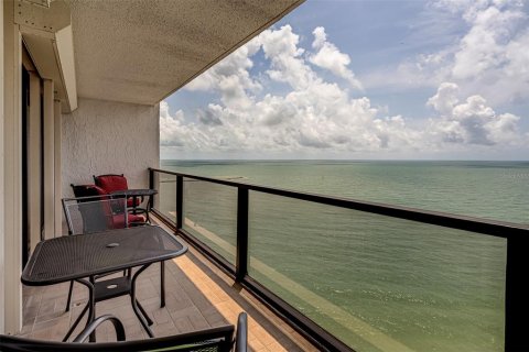 Condo in Clearwater, Florida, 3 bedrooms  № 970804 - photo 2