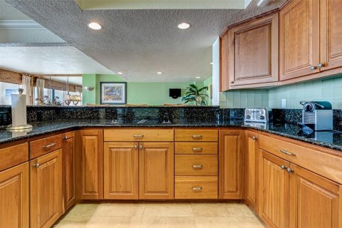 Condo in Clearwater, Florida, 3 bedrooms  № 970804 - photo 18