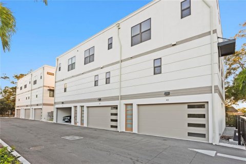 Touwnhouse à vendre à Saint Petersburg, Floride: 3 chambres, 189.43 m2 № 2097906 - photo 30