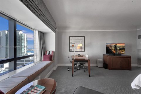 Купить кондоминиум в Майами, Флорида 57.97м2, № 1872295 - фото 5