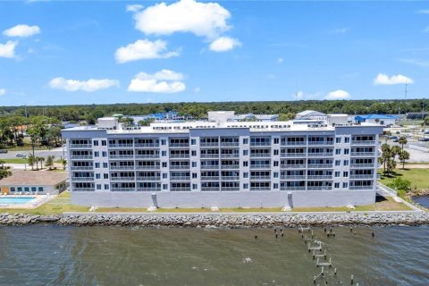 Copropriété à vendre à Titusville, Floride: 2 chambres, 122.82 m2 № 2196367 - photo 20