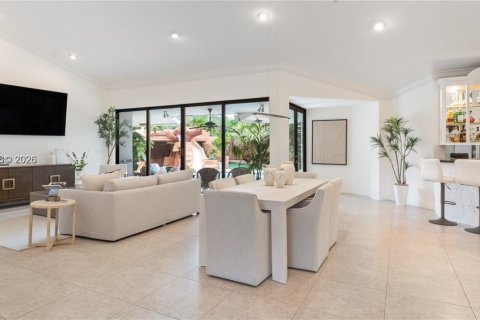 Villa ou maison à vendre à Boca Raton, Floride: 4 chambres, 273.13 m2 № 2077685 - photo 9
