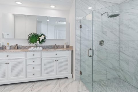Villa ou maison à vendre à Boca Raton, Floride: 4 chambres, 273.13 m2 № 2077685 - photo 25