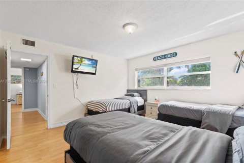 Condo in Fort Lauderdale, Florida, 2 bedrooms  № 2244234 - photo 23