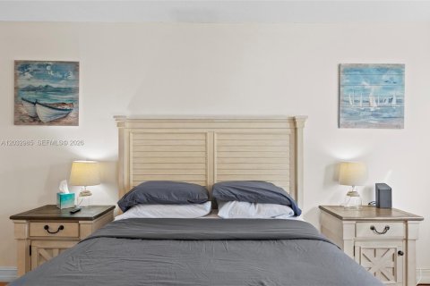 Condo in Fort Lauderdale, Florida, 2 bedrooms  № 2244234 - photo 15