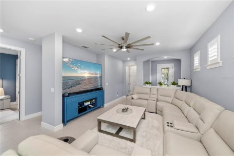 House in North Port, Florida 3 bedrooms, 146.23 sq.m. № 2102669 - photo 3