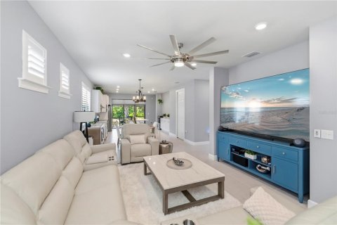 House in North Port, Florida 3 bedrooms, 146.23 sq.m. № 2102669 - photo 12