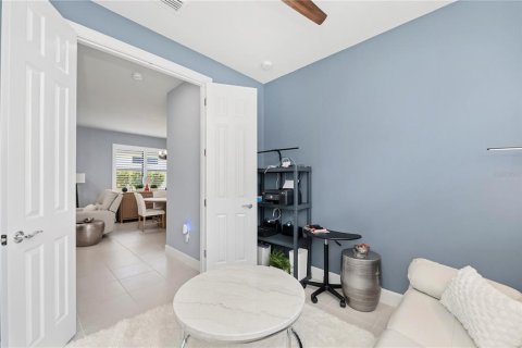 House in North Port, Florida 3 bedrooms, 146.23 sq.m. № 2102669 - photo 25