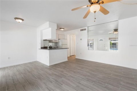 Condominio en venta en Sarasota, Florida, 1 dormitorio, 52.12 m2 № 1914258 - foto 4