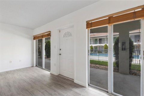 Condominio en venta en Sarasota, Florida, 1 dormitorio, 52.12 m2 № 1914258 - foto 6