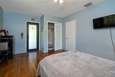 Купить виллу или дом в Холливуд, Флорида 3 спальни, 199.37м2, № 1986771 - фото 22