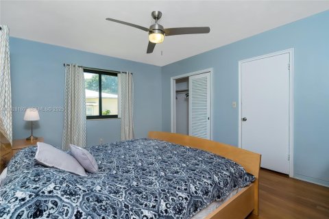 Купить виллу или дом в Холливуд, Флорида 3 спальни, 199.37м2, № 1986771 - фото 25