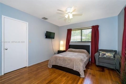 Купить виллу или дом в Холливуд, Флорида 3 спальни, 199.37м2, № 1986771 - фото 21