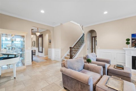 Villa ou maison à louer à Wesley Chapel, Floride: 4 chambres, 304.16 m2 № 2424235 - photo 8
