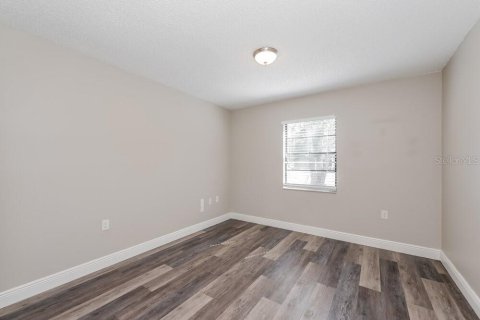 Villa ou maison à louer à Brandon, Floride: 3 chambres, 128.21 m2 № 2408096 - photo 14