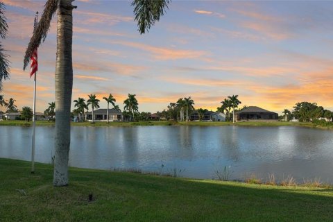 Casa en venta en Punta Gorda, Florida, 3 dormitorios, 210.52 m2 № 1608907 - foto 4