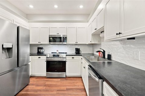 Casa en venta en Spring Hill, Florida, 2 dormitorios, 130.99 m2 № 2312661 - foto 13