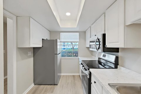 Condo in Dunedin, Florida, 2 bedrooms  № 1640074 - photo 10