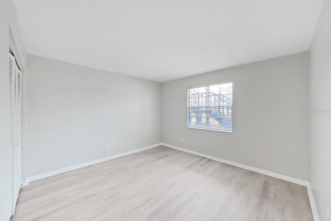 Condo in Dunedin, Florida, 2 bedrooms  № 1640074 - photo 18