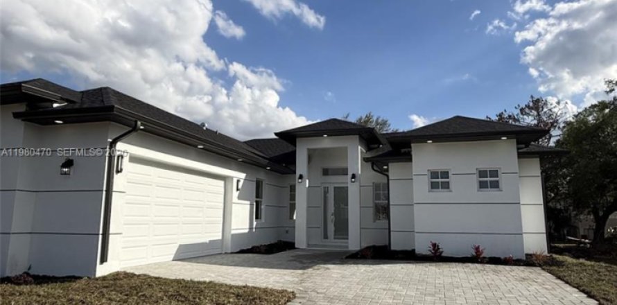 Дом в Лихай-Эйкерс, Флорида 3 спальни, 162.11м2 № 2046409