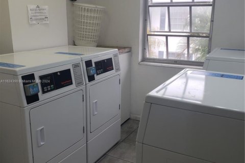 Copropriété à vendre à Fort Lauderdale, Floride: 1 chambre, 70.23 m2 № 2034817 - photo 29