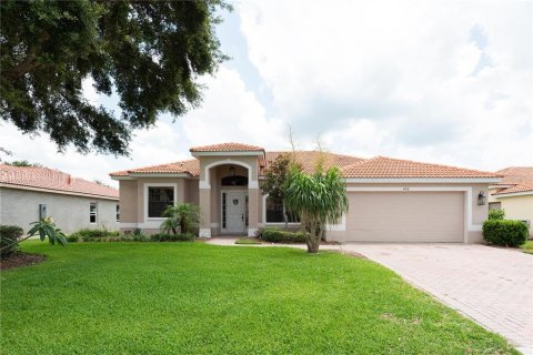 House in Poinciana, Florida 3 bedrooms, 159.7 sq.m. № 2298092