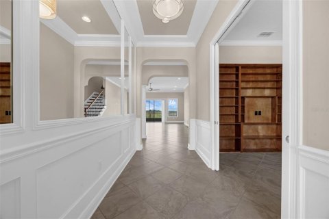 House in Winter Garden, Florida 4 bedrooms, 382.85 sq.m. № 1785585 - photo 10