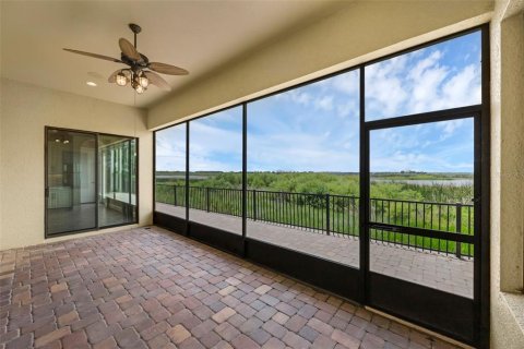 House in Winter Garden, Florida 4 bedrooms, 382.85 sq.m. № 1785585 - photo 29