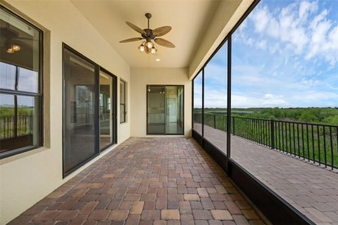 House in Winter Garden, Florida 4 bedrooms, 382.85 sq.m. № 1785585 - photo 30