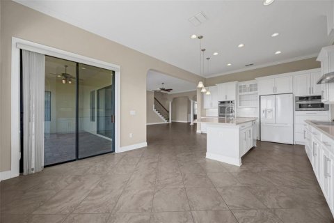 House in Winter Garden, Florida 4 bedrooms, 382.85 sq.m. № 1785585 - photo 18